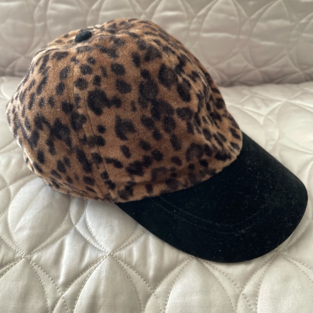EUC Leopard Cap